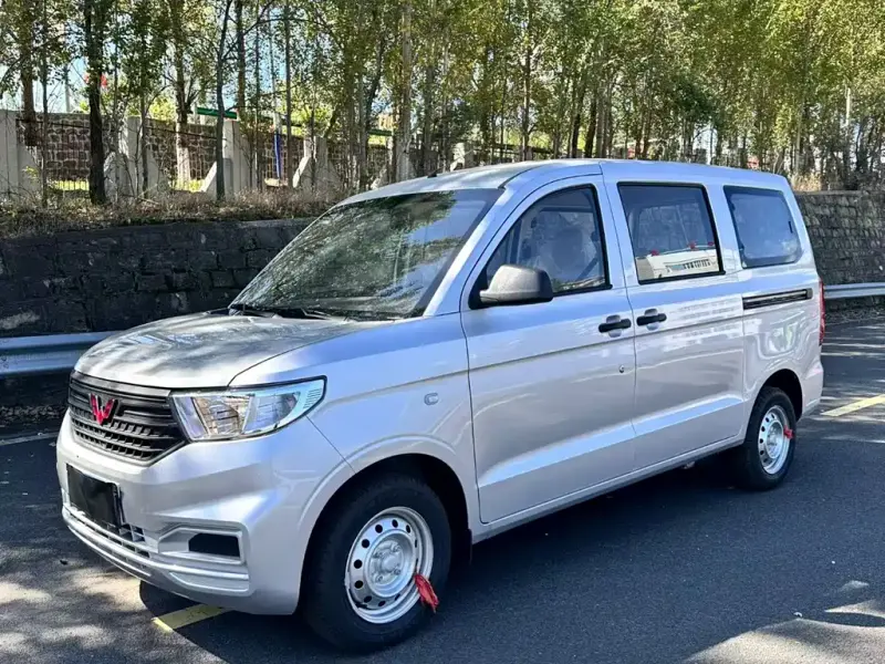 Wuling Hongguang V, 2025