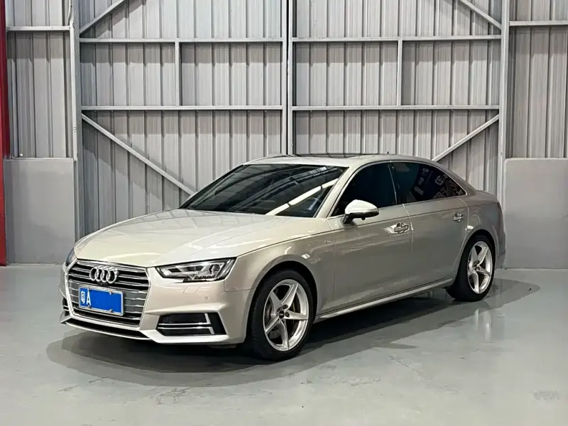 Audi A4L, 2018