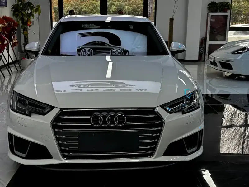 Audi A4L, 2019