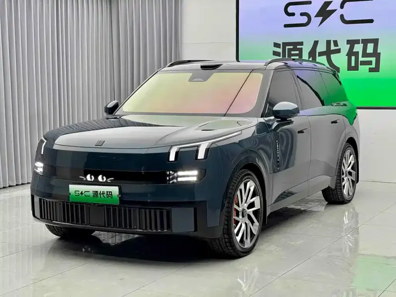 Lynk & Co 900, 2025