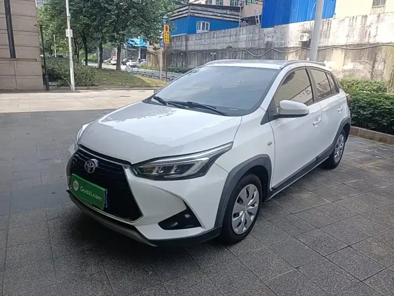 Toyota Yaris L, 2022 — фото 1