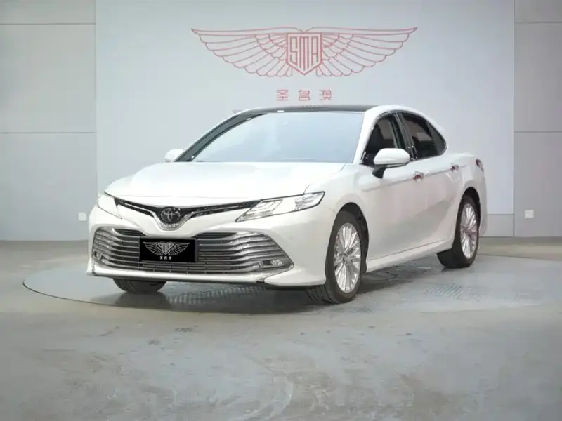 Toyota Camry, 2019