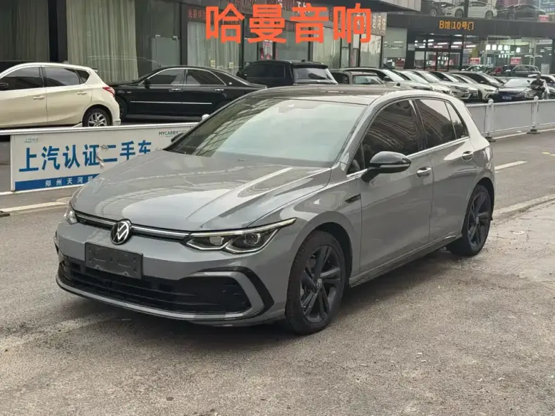 Volkswagen Golf, 2022