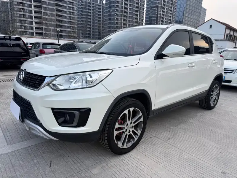 BAIC Senova X35, 2017 — фото 1