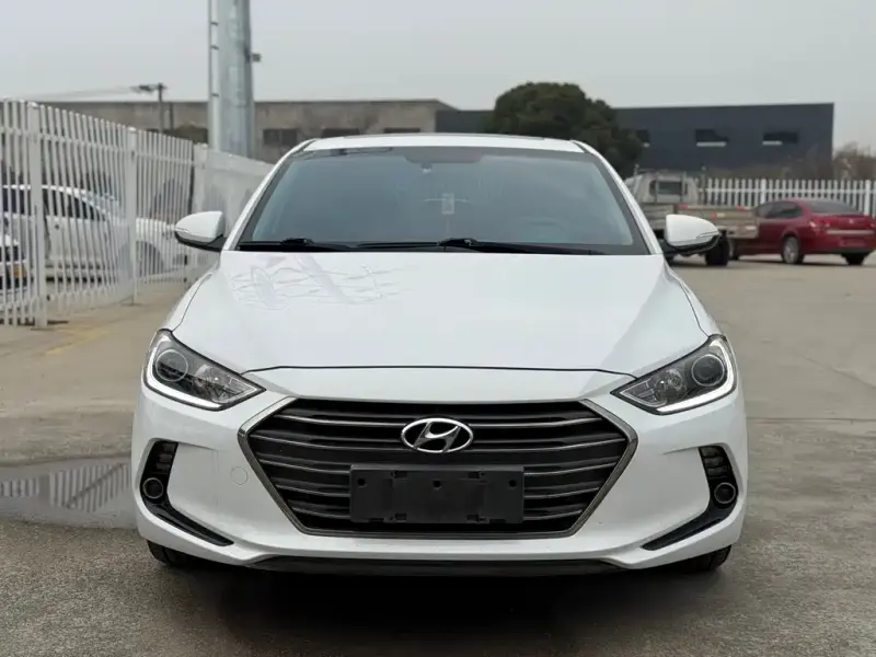 Hyundai Elantra, 2016 — фото 1