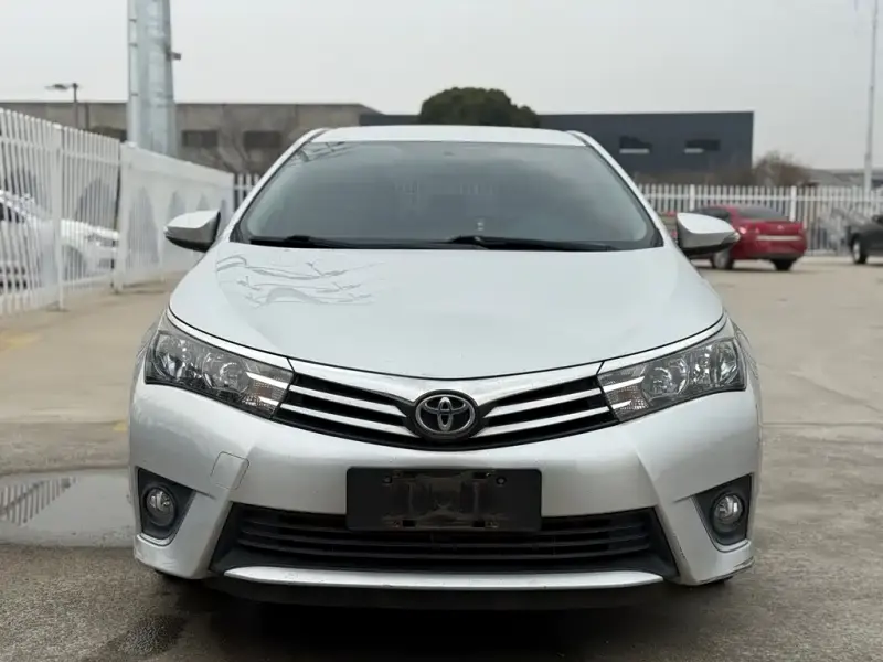 Toyota Corolla, 2018 — фото 1