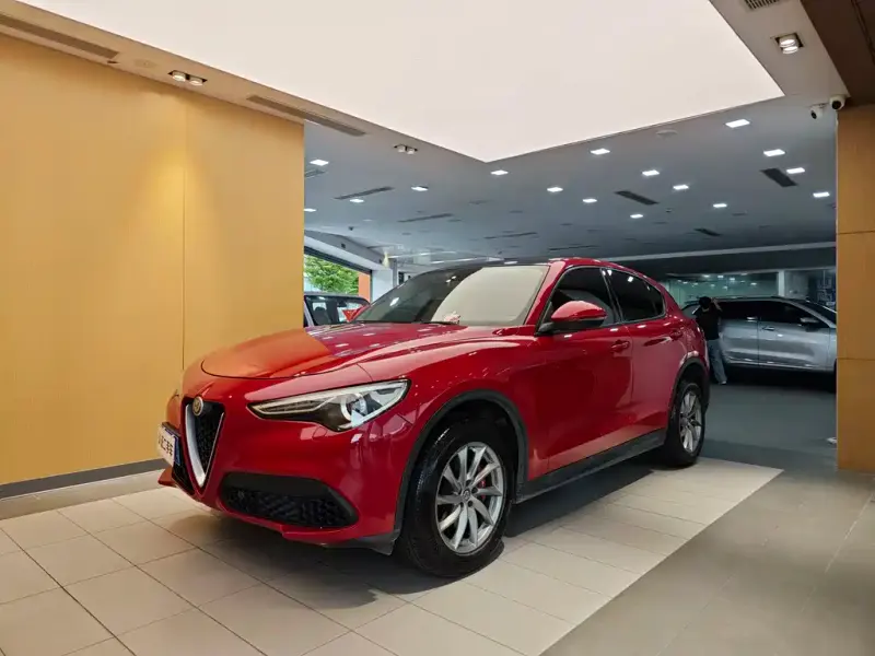 Alfa Romeo Stelvio, 2019