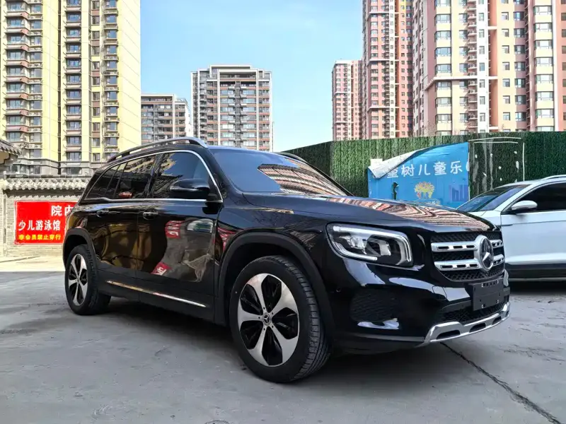 Mercedes-Benz GLB, 2022