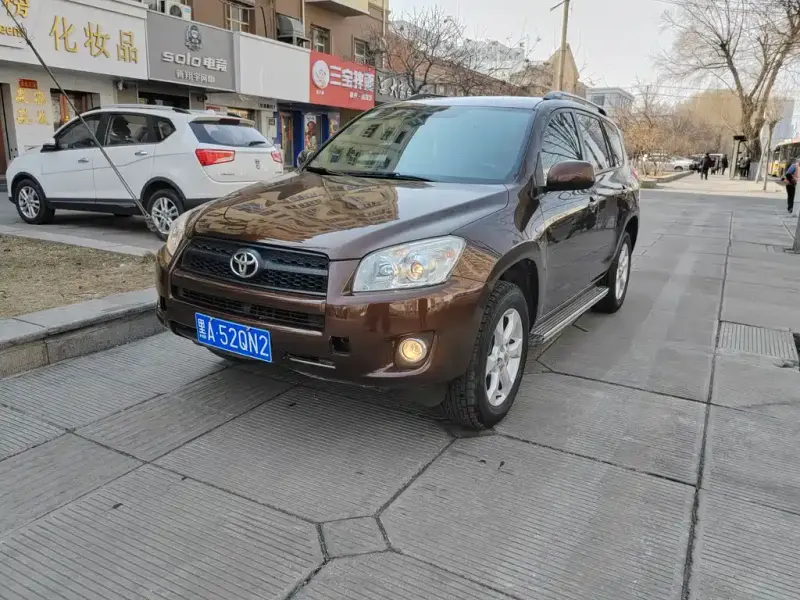 Toyota RAV4, 2012