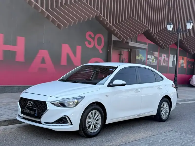 Hyundai Elantra, 2018 — фото 1