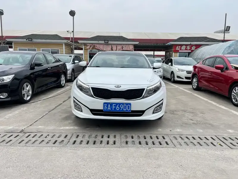 Kia K5, 2015