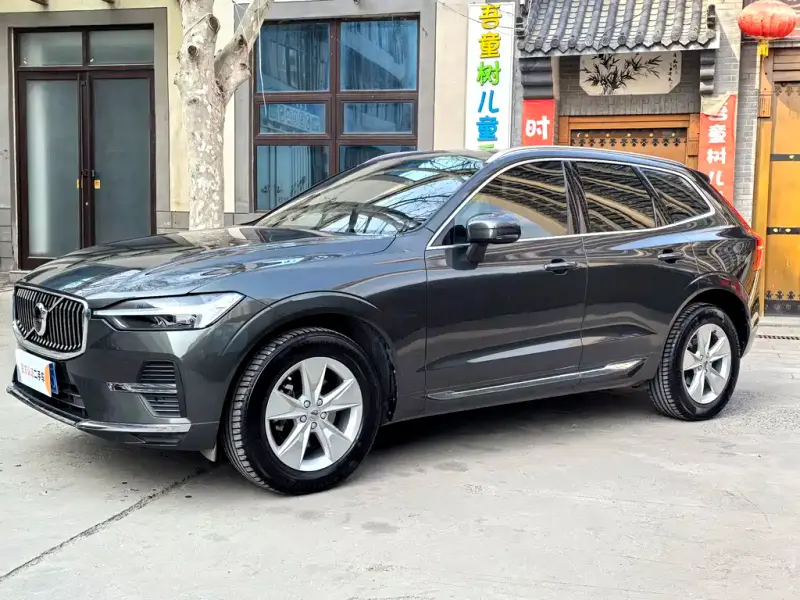 Volvo XC60, 2021 — фото 1
