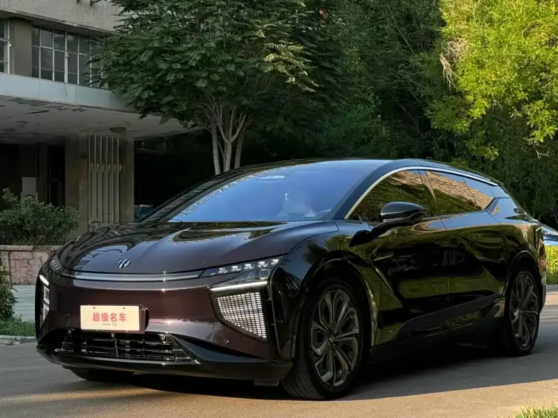 HiPhi X, 2022