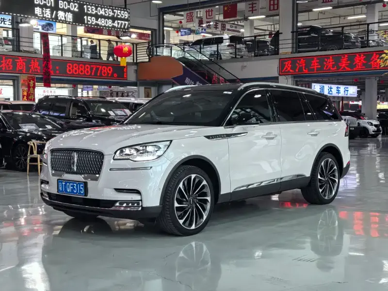 Lincoln Aviator, 2022