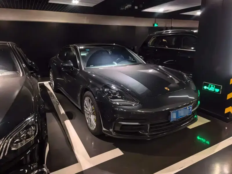 Porsche Panamera, 2017