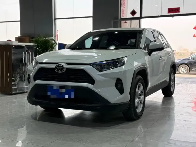 Toyota RAV4, 2024
