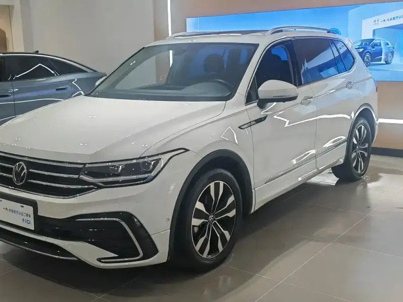 Volkswagen Tiguan L, 2023
