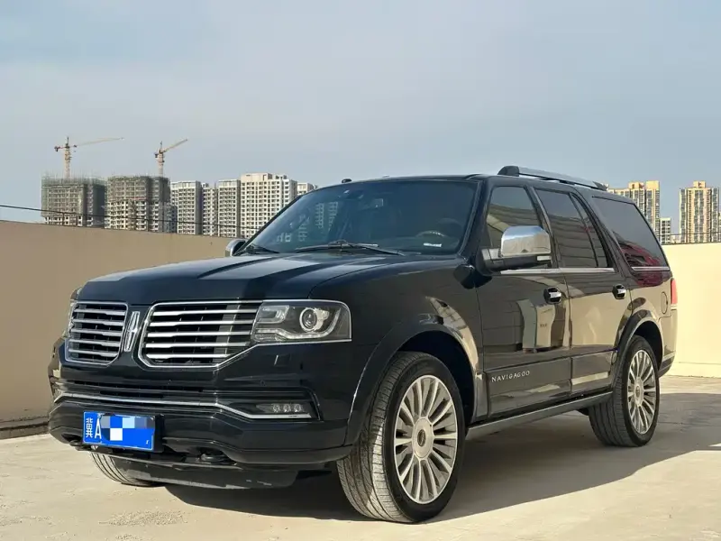 Lincoln Navigator, 2018 — фото 1