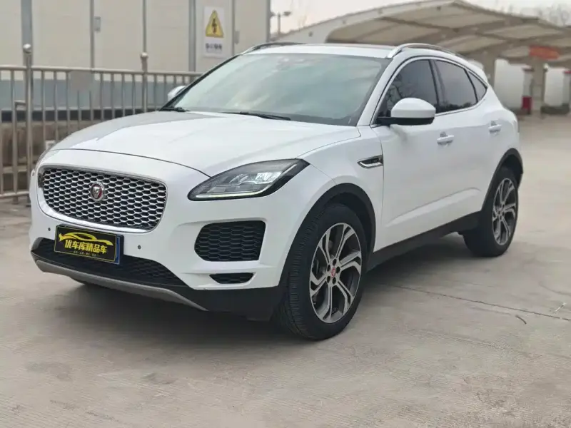 Jaguar E-PACE, 2022