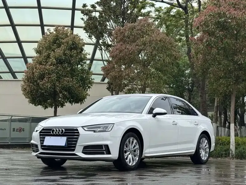 Audi A4L, 2019