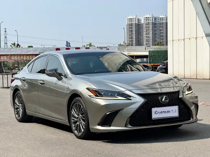 Lexus ES, 2018