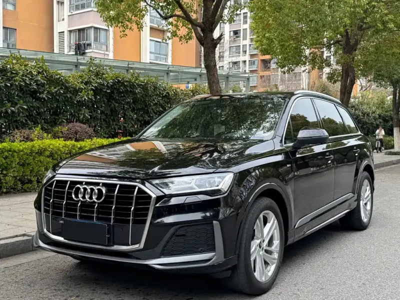 Audi Q7, 2023 — фото 1