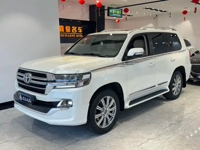 Toyota Land Cruiser, 2020 — фото 1