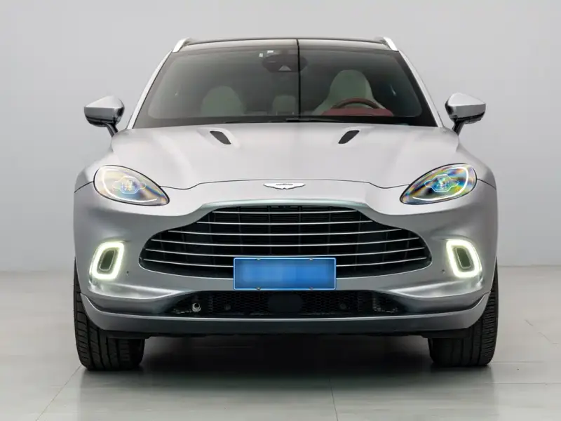 Aston Martin DBX, 2022