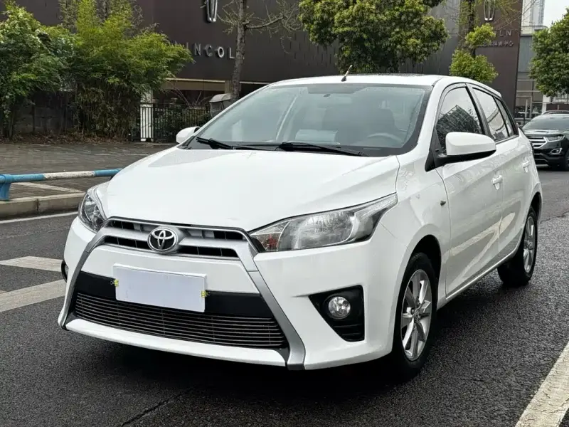 Toyota Yaris L, 2015