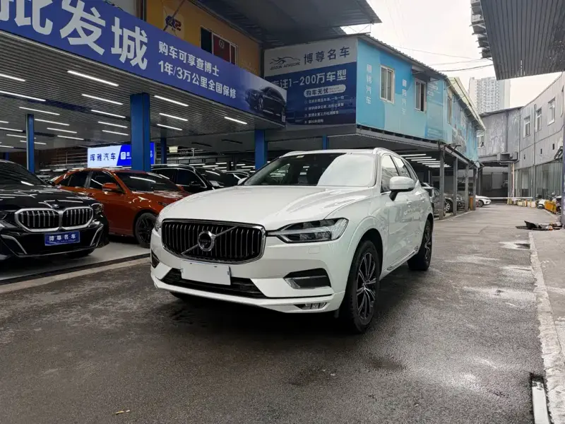 Volvo XC60, 2018 — фото 1