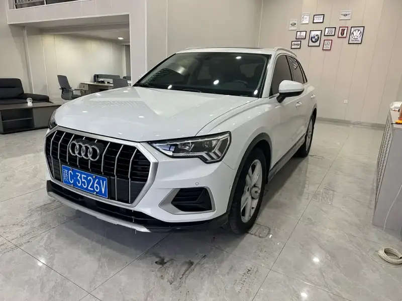 Audi Q3, 2022