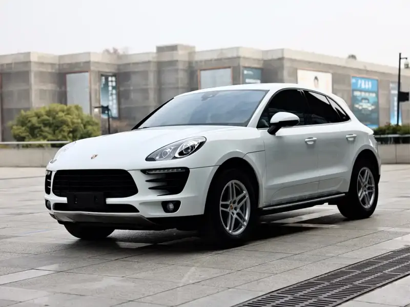 Porsche Macan, 2018 — фото 1
