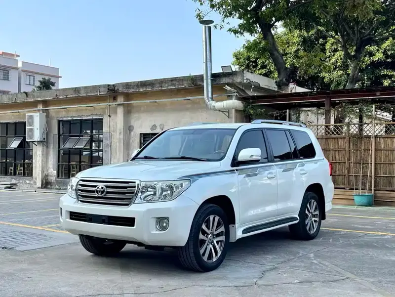 Toyota Land Cruiser, 2016 — фото 1