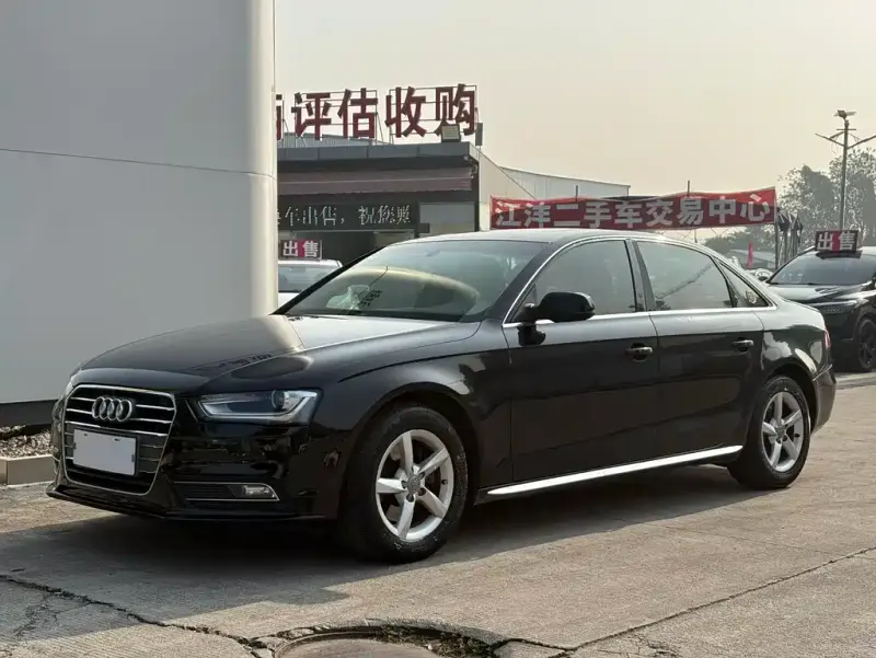 Audi A4L, 2014