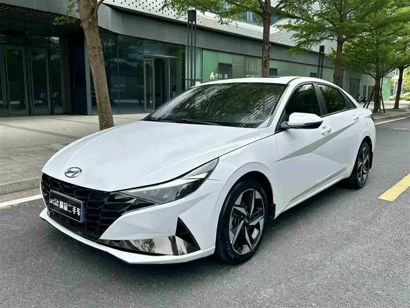 Hyundai Elantra, 2021 — фото 1
