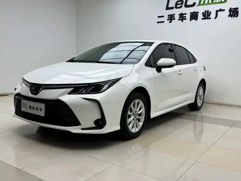 Toyota Corolla, 2021 — фото 1