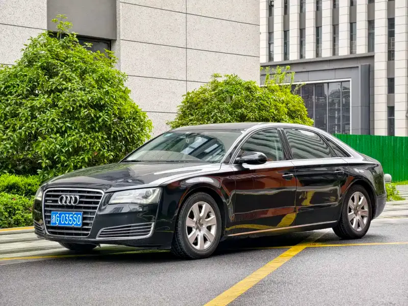 Audi A8, 2012 — фото 1