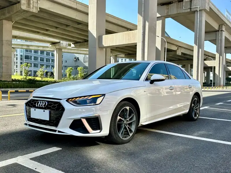 Audi A4L, 2021