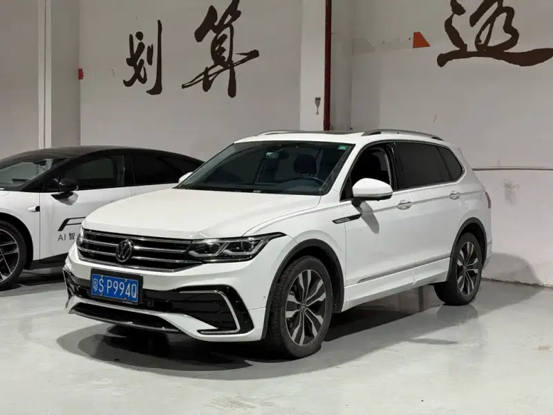 Volkswagen Tiguan L, 2022
