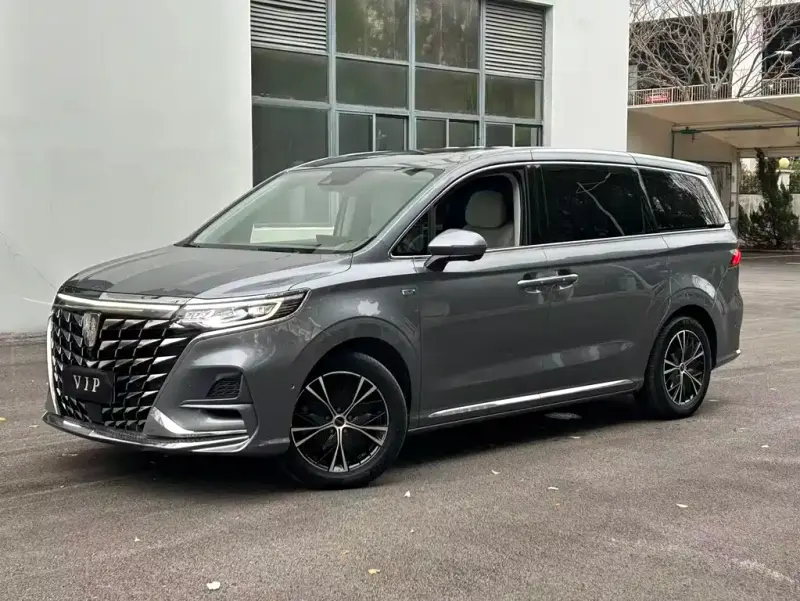 Roewe iMAX8, 2025