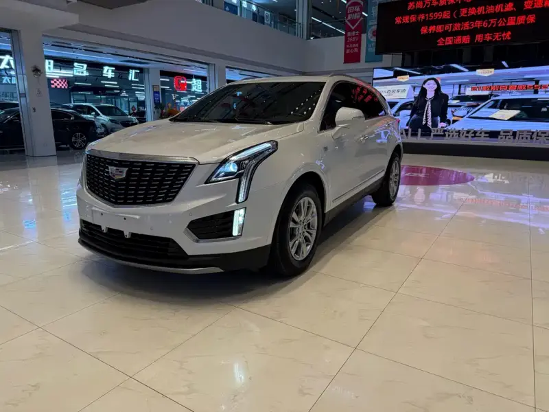 Cadillac XT5, 2022