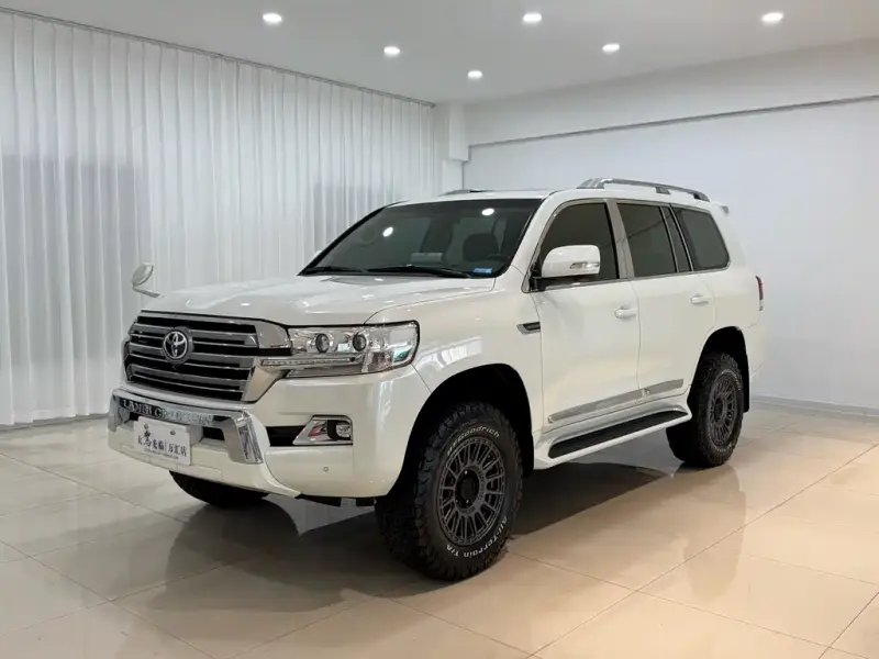 Toyota Land Cruiser, 2018 — фото 1