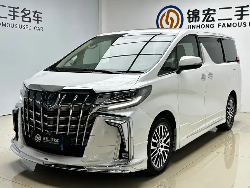 Toyota Alphard, 2015