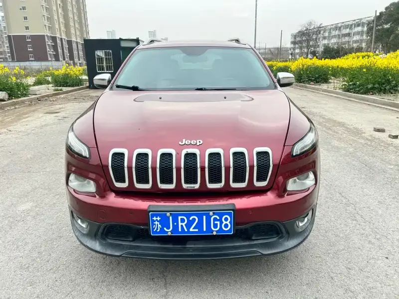 Jeep Cherokee, 2016