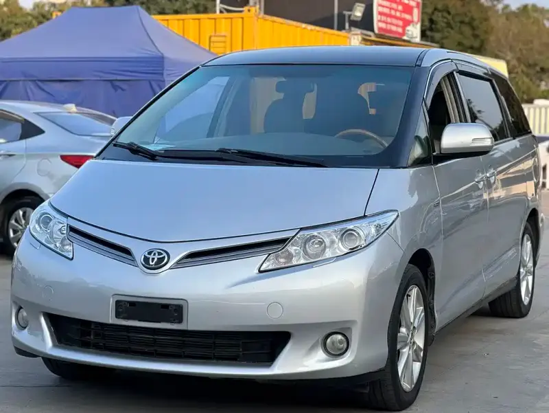 Toyota Previa, 2010