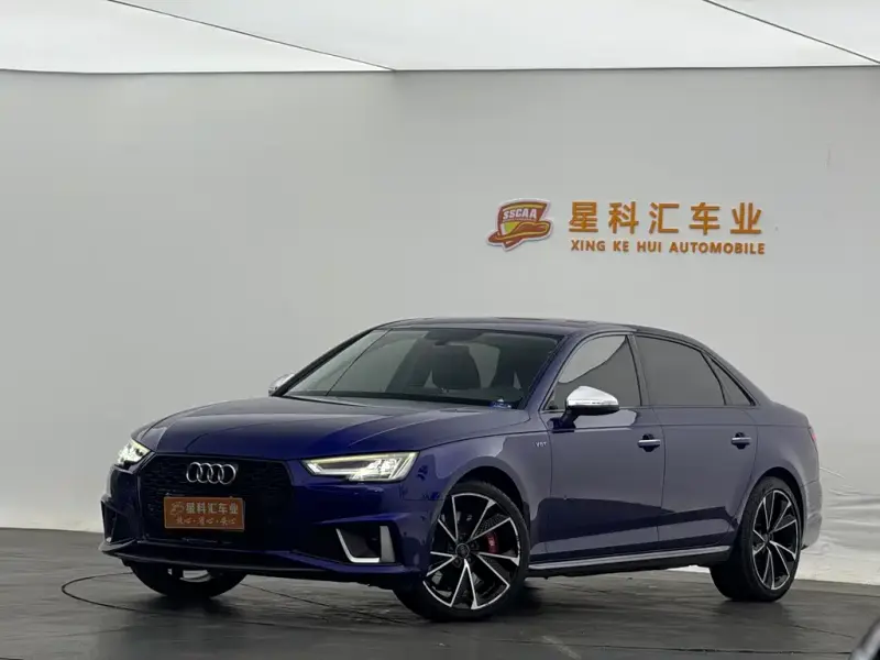 Audi A4L, 2019