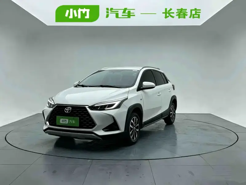 Toyota Yaris L, 2022 — фото 1