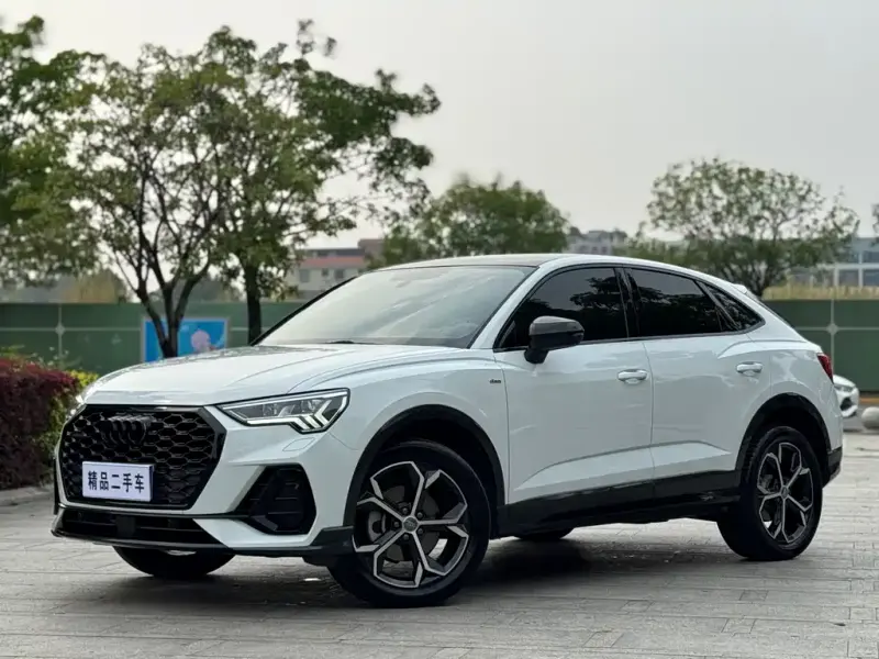 Audi Q3 Sportback, 2021