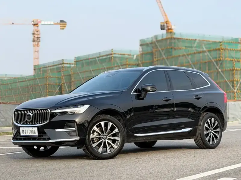 Volvo XC60, 2023 — фото 1