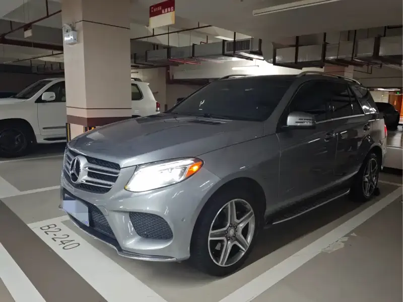 Mercedes-Benz GLE, 2017 — фото 1